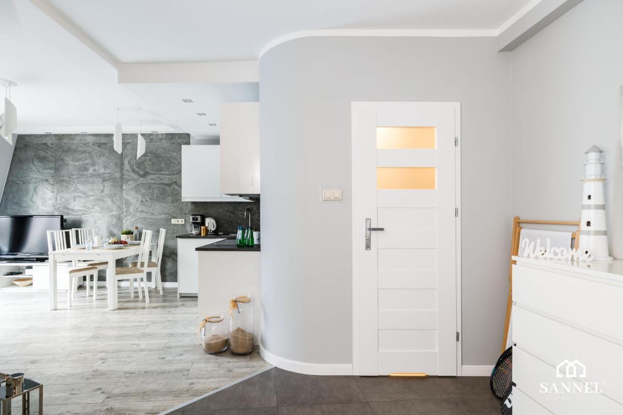 Apartament Fregata Z Basenem - Pobierowo -Sannel Apartments For Rent Exteriör bild